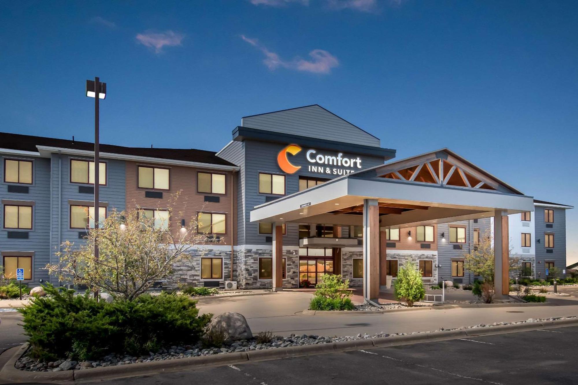 Comfort Inn & Suites Mountain Iron And Virginia Eksteriør bilde